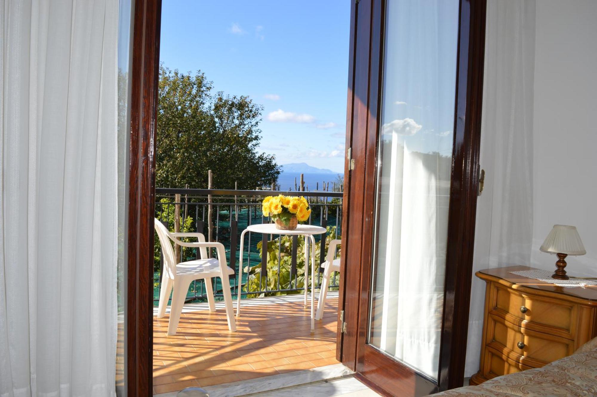 Mary'S Dream - Villa Overlooking Capri And Ischia In Sorrento Peninsula Massa Lubrense Exterior photo